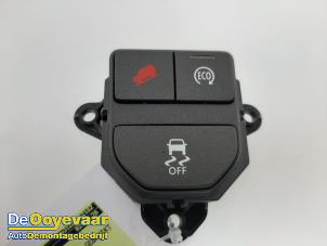 Used ESP switch Landrover Range Rover Evoque (LVJ/LVS) 2.2 eD4 16V 5-drs. Price € 34,99 Margin scheme offered by Autodemontagebedrijf De Ooyevaar