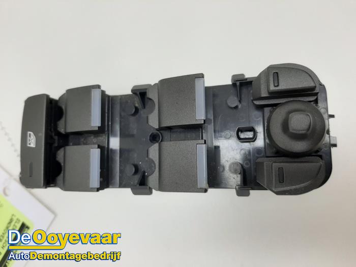 Elektrisches Fenster Schalter van een Land Rover Range Rover Evoque (LVJ/LVS) 2.2 eD4 16V 5-drs. 2015