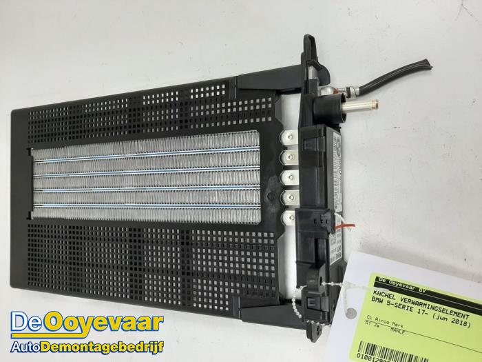Używane Element grzewczy BMW 5 serie Touring (G31) 540d xDrive 3.0 TwinPower Turbo 24V Cena € 59,99 Procedura marży oferowane przez Autodemontagebedrijf De Ooyevaar