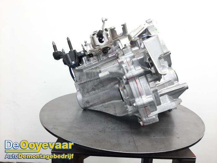 Gearbox from a Mitsubishi Space Star (A0) 1.2 12V 2020
