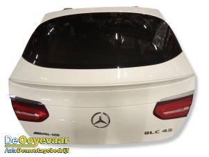 Używane Tylna klapa Mercedes GLC Coupe (C253) 3.0 43 AMG V6 Turbo 4-Matic Cena € 499,99 Procedura marży oferowane przez Autodemontagebedrijf De Ooyevaar