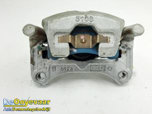 Used Front brake calliper, left Mitsubishi Space Star (A0) 1.2 12V Price € 49,99 Margin scheme offered by Autodemontagebedrijf De Ooyevaar