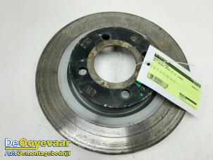 Used Front brake disc Mitsubishi Space Star (A0) 1.2 12V Price € 24,99 Margin scheme offered by Autodemontagebedrijf De Ooyevaar