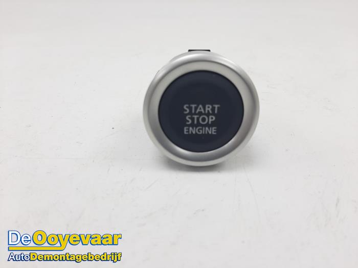 Start/stop switch from a Mitsubishi Space Star (A0) 1.2 12V 2020