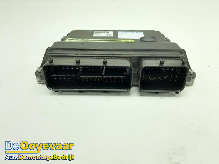 Used Engine management computer Toyota Prius (ZVW3) 1.8 16V Plug-in Price € 39,99 Margin scheme offered by Autodemontagebedrijf De Ooyevaar