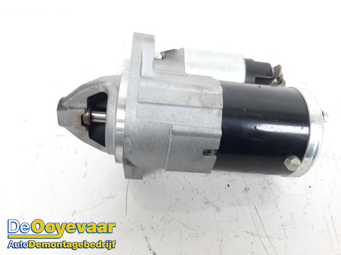 Begagnade Startmotor Renault Twingo III (AH) 1.0 SCe 75 12V Pris € 39,99 Marginaltabell erbjuds av Autodemontagebedrijf De Ooyevaar