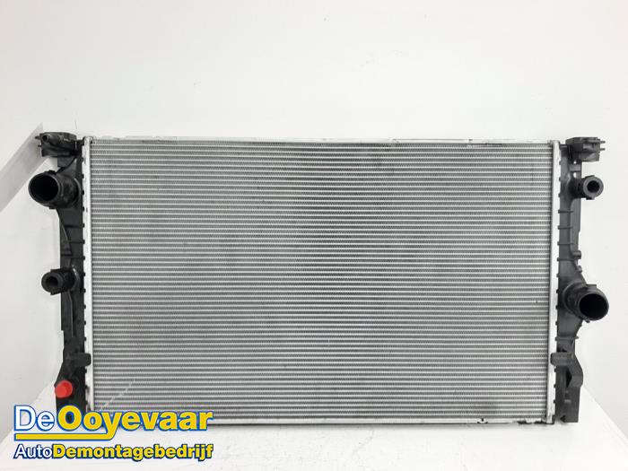 Używane Chlodnica BMW 5 serie (G30) 530d xDrive 3.0 TwinPower Turbo 24V Cena € 94,99 Procedura marży oferowane przez Autodemontagebedrijf De Ooyevaar