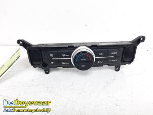 Used Heater control panel Kia Soul II (PS) 1.6 GDI 16V Price € 64,98 Margin scheme offered by Autodemontagebedrijf De Ooyevaar