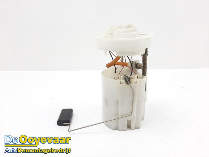 Electric fuel pump from a Ford Focus 3 1.6 SCTi 16V 2011