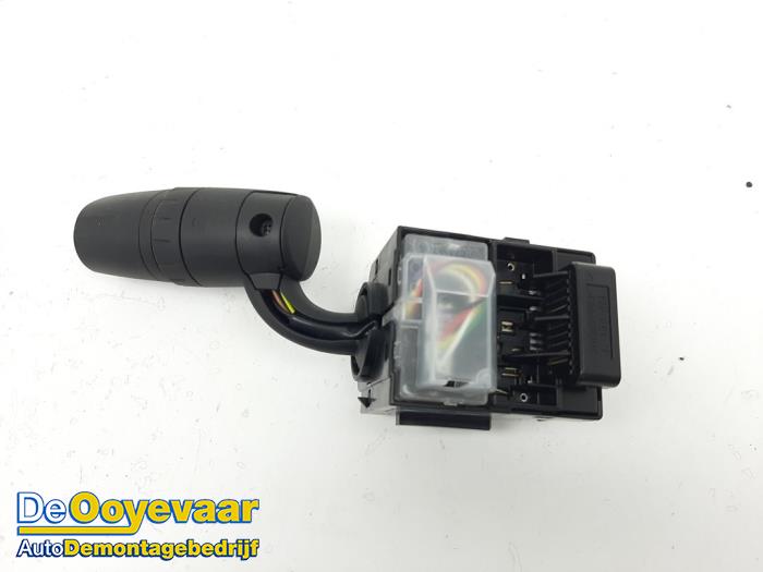 Interruptor de limpiaparabrisas de un Mazda 3 (BM/BN) 2.0 SkyActiv-G 16V 2016