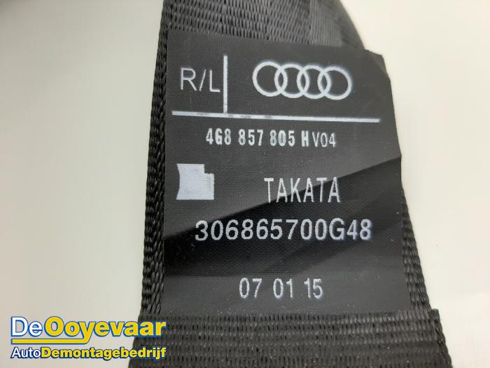 Rear seatbelt, left from a Audi A6 Avant (C7) 3.0 TDI V6 24_ 2016