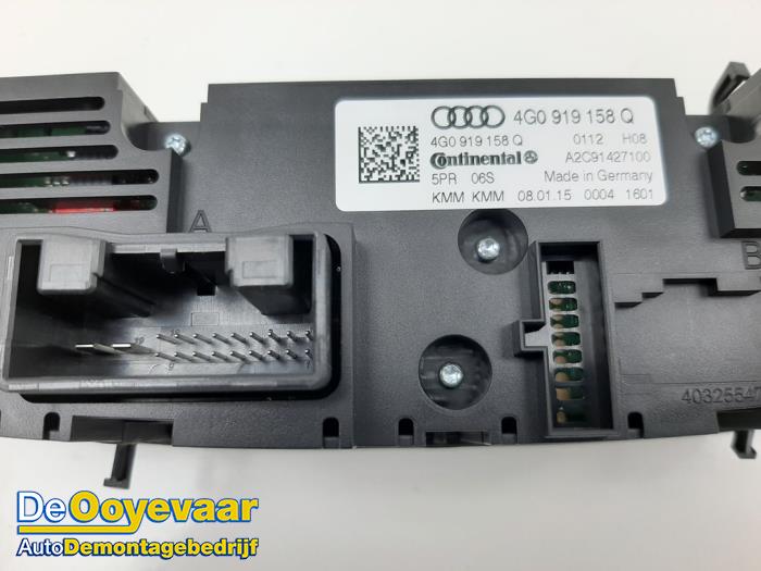 Heater control panel from a Audi A6 Avant (C7) 3.0 TDI V6 24_ 2016