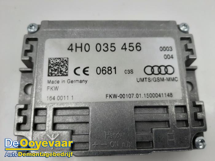 Phone module (miscellaneous) from a Audi A6 Avant (C7) 3.0 TDI V6 24_ 2016