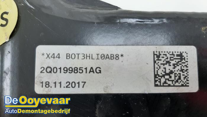 Soporte de caja de cambios de un Volkswagen Polo VI (AW1) 1.0 TSI 12V 2018