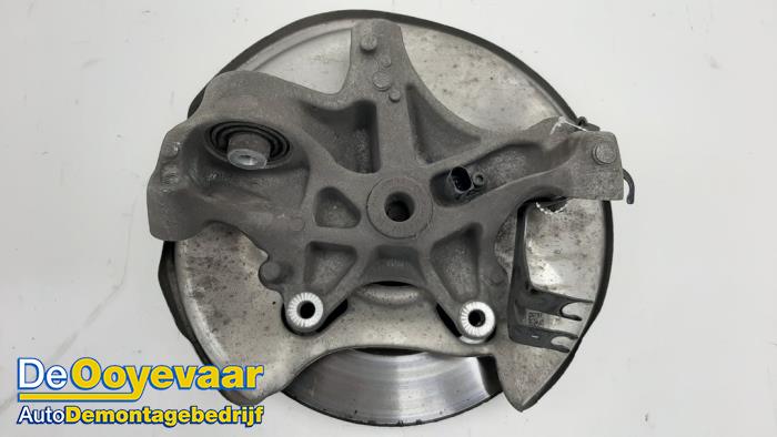 Knuckle, rear left from a Audi A4 Avant (B9) 2.0 40 TDI 16V 2017