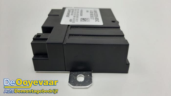 Electric fuel module from a Mercedes-Benz C (W205) C-180 1.6 16V 2015