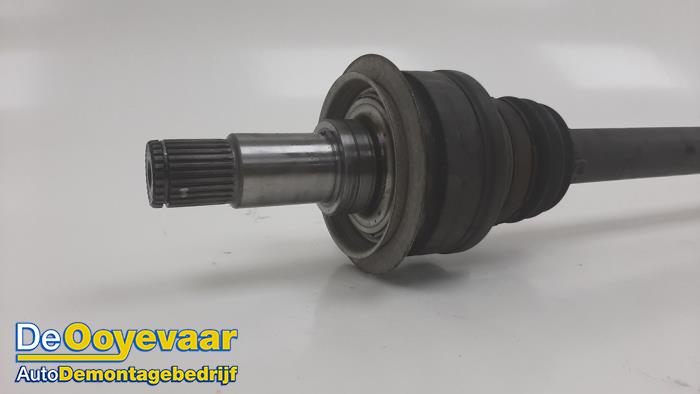 Drive shaft, rear right from a Mercedes-Benz C (W205) C-180 1.6 16V 2015