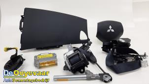 Used Airbag set + module Mitsubishi Outlander (CW) 2.2 DI-D 16V 4x4 Price € 300,00 Margin scheme offered by Autodemontagebedrijf De Ooyevaar