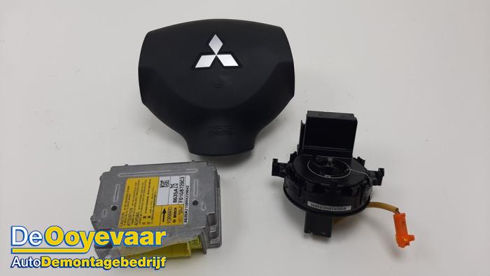 Capteur De Pluie Mitsubishi ASX 1.8 DID - Références 10017089 / 8634A052 - Occasion
