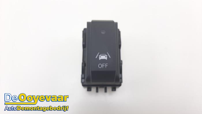 Używane Przelacznik (rózne) Smart Forfour (453) 1.0 12V Cena € 9,99 Procedura marży oferowane przez Autodemontagebedrijf De Ooyevaar