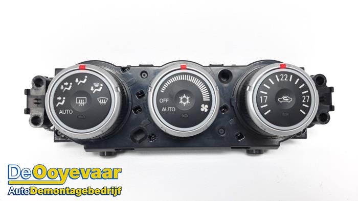 Begagnade Värmekontrollpanel Mitsubishi ASX 1.8 DI-D HP MIVEC 16V Pris € 19,99 Marginaltabell erbjuds av Autodemontagebedrijf De Ooyevaar