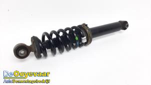 Used Rear shock absorber rod, left Citroen DS5 (KD/KF) 2.0 165 HYbrid4 16V Price € 59,99 Margin scheme offered by Autodemontagebedrijf De Ooyevaar