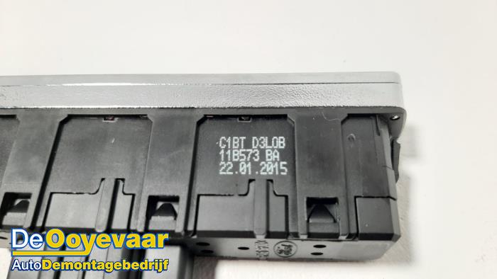 Interruptor ASR de un Ford Fiesta 6 (JA8) 1.5 TDCi 2015