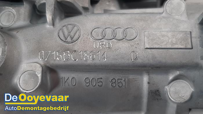 Serrure de contact + clé d'un Volkswagen Polo V (6R) 1.4 TDI DPF BlueMotion technology 2014
