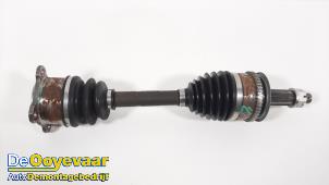 Used Front drive shaft, right Mitsubishi L-200 2.2 DI-D 4WD Price € 299,99 Margin scheme offered by Autodemontagebedrijf De Ooyevaar
