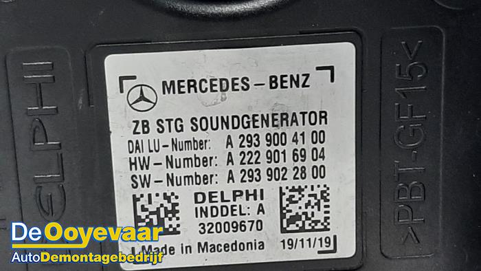 Altavoz de un Mercedes-Benz EQC (N293) 400 4-Matic 2020
