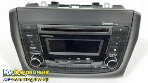Used Radio CD player Suzuki Swift (ZC/ZD) 1.2 Dual Jet 16V Price € 94,99 Margin scheme offered by Autodemontagebedrijf De Ooyevaar