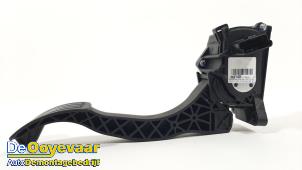 Used Accelerator pedal Citroen C4 Grand Picasso (3A) 1.6 HDiF 115 Price € 24,99 Margin scheme offered by Autodemontagebedrijf De Ooyevaar