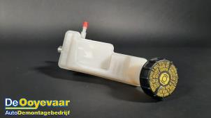 Usagé Cylindre de frein principal Nissan Micra (K14) 0.9 IG-T 12V Prix € 29,99 Règlement à la marge proposé par Autodemontagebedrijf De Ooyevaar