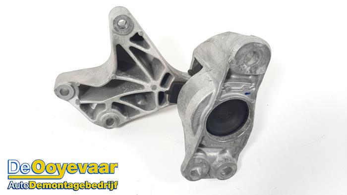 Used Engine mount Nissan Micra (K14) 0.9 IG-T 12V Price € 29,99 Margin scheme offered by Autodemontagebedrijf De Ooyevaar