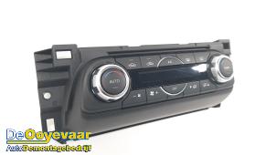 Usagé Panneau de commandes chauffage Mazda CX-5 (KF) 2.5 SkyActiv-G 194 16V 4WD Prix € 89,98 Règlement à la marge proposé par Autodemontagebedrijf De Ooyevaar