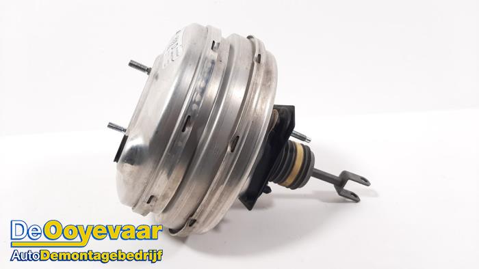 Usagé Assistant de freinage BMW 5 serie Touring (F11) 518d 16V Prix € 59,99 Règlement à la marge proposé par Autodemontagebedrijf De Ooyevaar