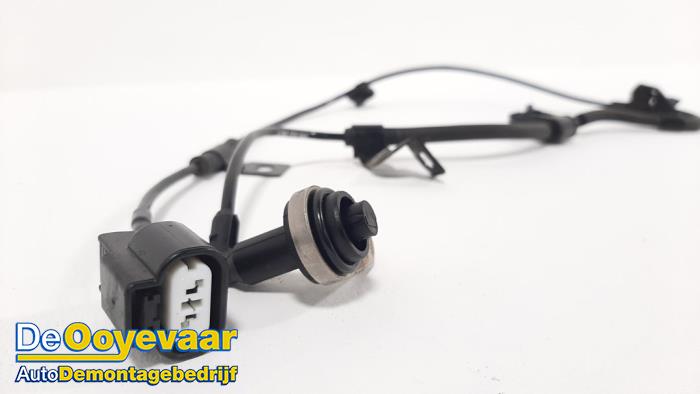 ABS-sensor från en Mitsubishi L-200 2.2 DI-D 4WD 2019
