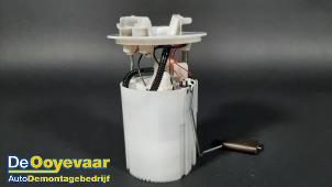 Usagé Pompe à carburant Smart Forfour (453) 0.9 TCE 12V Prix € 29,99 Règlement à la marge proposé par Autodemontagebedrijf De Ooyevaar