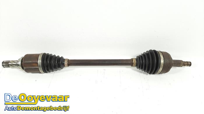Usados Eje de transmisión izquierda delante Renault Megane III Grandtour (KZ) 1.5 dCi 85 Precio € 19,99 Norma de margen ofrecido por Autodemontagebedrijf De Ooyevaar