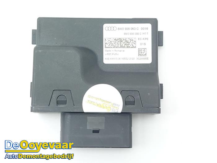 Usagé Module pompe carburant Audi A4 Avant (B9) 2.0 TDI Ultra 16V Prix € 39,99 Règlement à la marge proposé par Autodemontagebedrijf De Ooyevaar