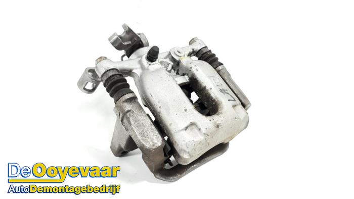 Gebrauchte Bremszange links hinten Opel Astra K Sports Tourer 1.0 Turbo 12V Preis € 19,99 Margenregelung angeboten von Autodemontagebedrijf De Ooyevaar