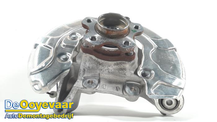 Knuckle, front left from a BMW 5 serie (G30) 523i 2.0 TwinPower Turbo 16V 2021