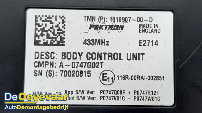 Ordenador body control de un Tesla Model S 85 2015