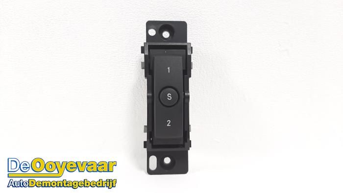 Seat memory switch