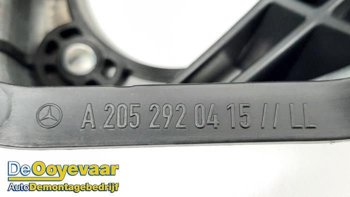 Pedal de freno de un Mercedes-Benz C Estate (S205) C-220 CDI BlueTEC, C-220 d 2.2 16V 2016