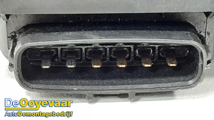 Cuerpo de válvula de mariposa de un Volvo V40 (MV) 1.5 T2 16V Geartronic 2016