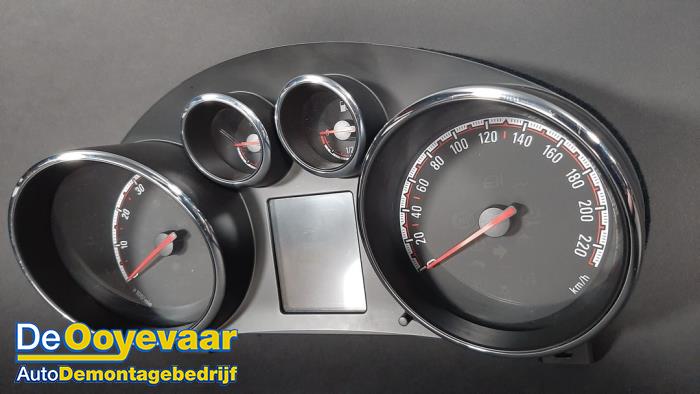 Instrument de bord d'un Opel Meriva 1.4 Turbo 16V ecoFLEX 2014