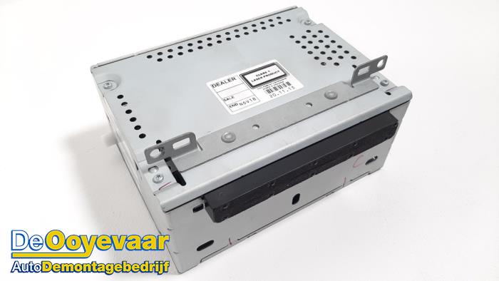 Używane Modul radiowy Ford B-Max (JK8) 1.0 EcoBoost 12V 125 Van Cena € 99,99 Procedura marży oferowane przez Autodemontagebedrijf De Ooyevaar