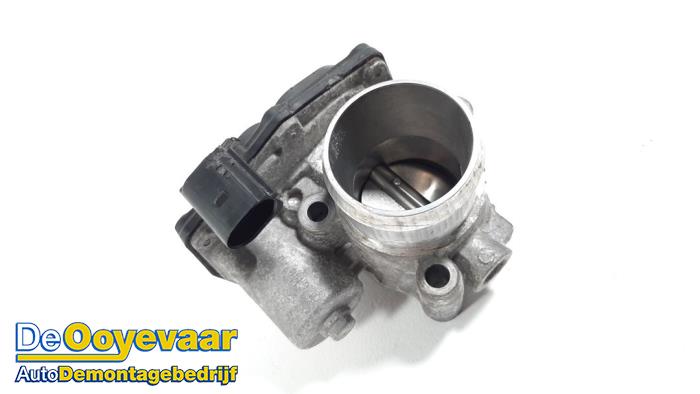Używane Przepustnica Ford B-Max (JK8) 1.0 EcoBoost 12V 125 Van Cena € 15,00 Procedura marży oferowane przez Autodemontagebedrijf De Ooyevaar