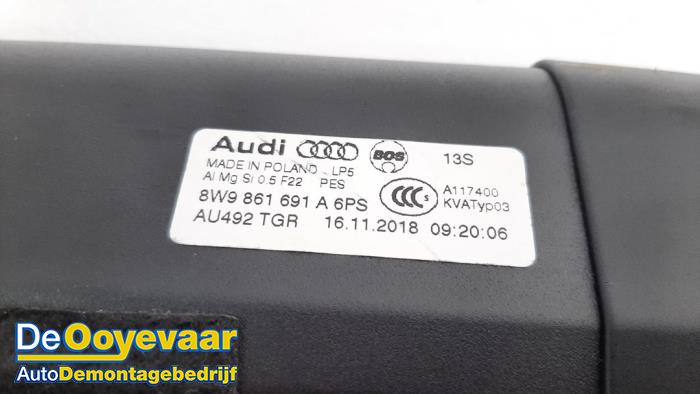 Roleta tylna z Audi A4 Avant (B9) 2.0 40 TDI 16V 2017